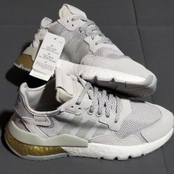 MEN'S SIZE 8 / WOMEN'S SIZE 9.5: ADIDAS SNEAKERS!!