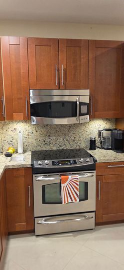 GE Profile Premium Appliance Set - Slide-In Range & Touchscreen Microwave