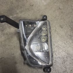 Fog Light Right Toyota Prius Touring 2016 2017 2018