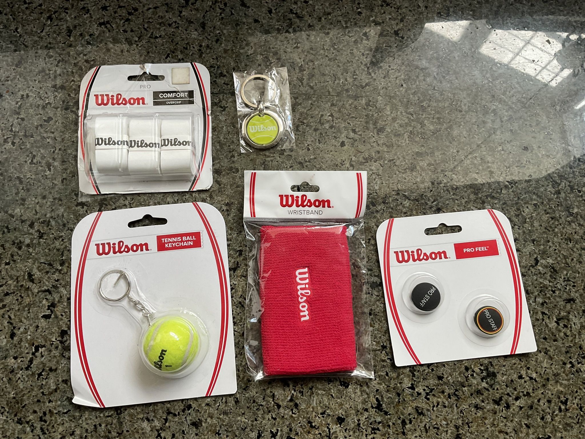 TENNIS ACCESSORIES