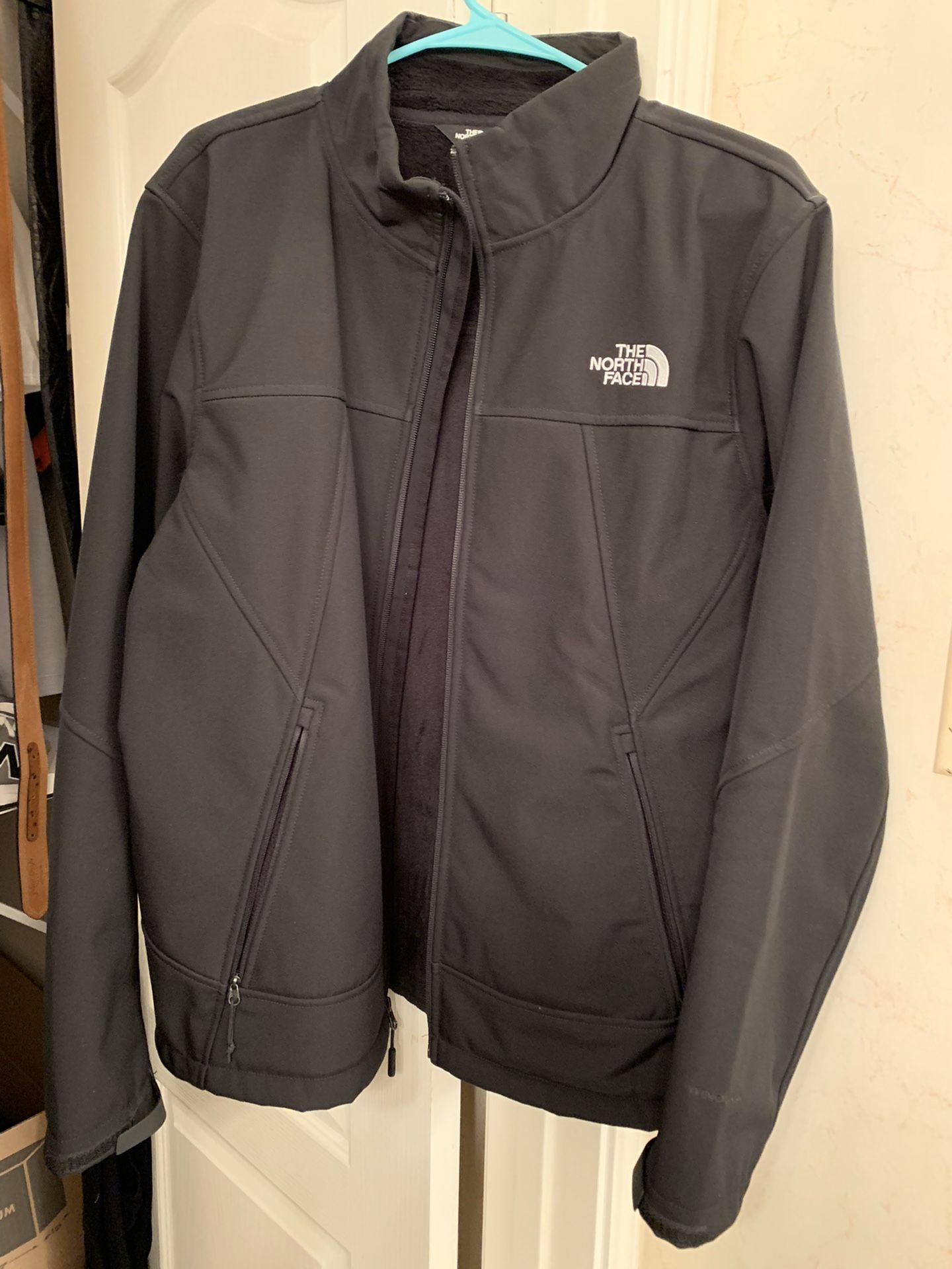 NORTH FACE SOFTSHELL JACKET