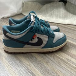 Blue Nike Dunk Size 6.5Y