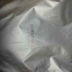 ESSENTIALS FEAR OF GOD