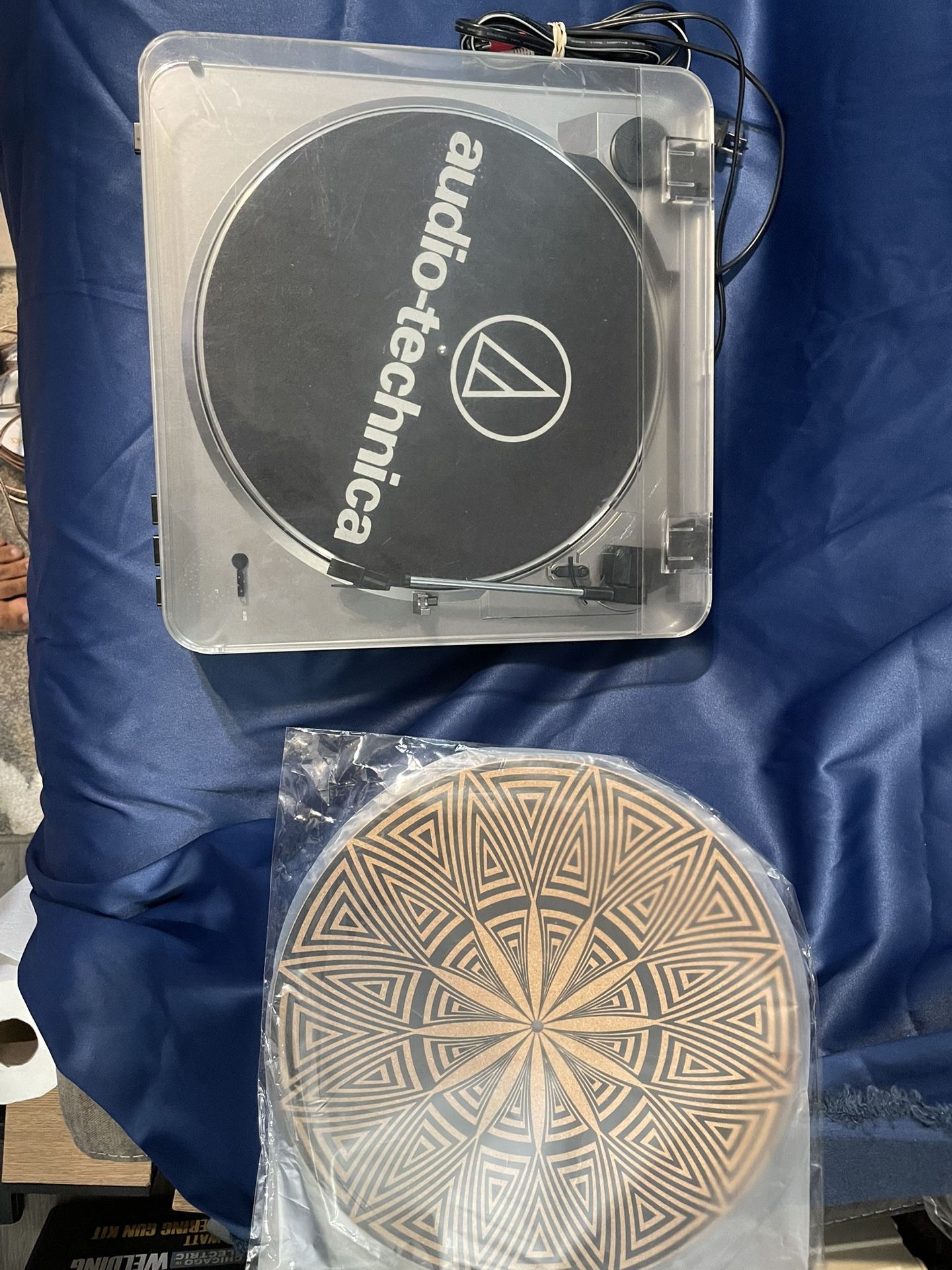 Audio Technica AT LP60 Stereo Turntable