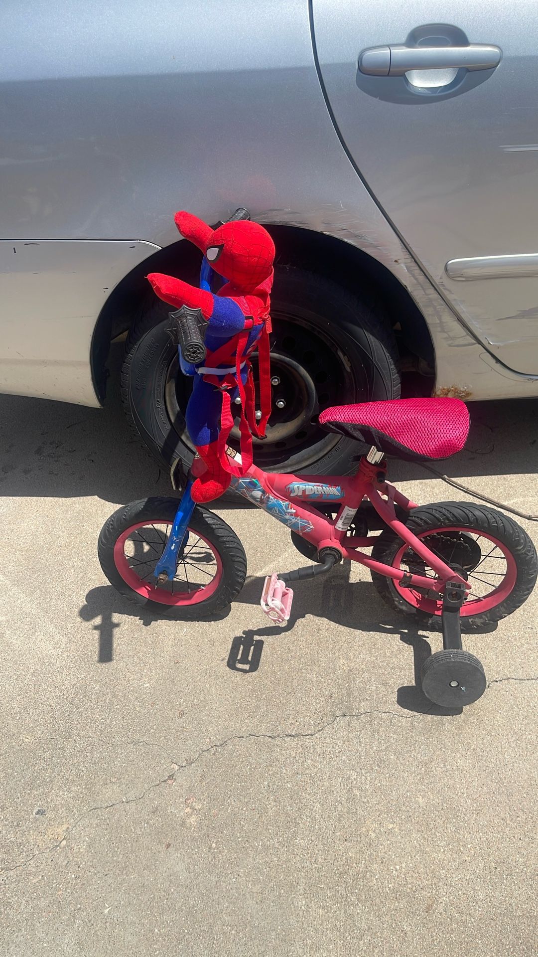 Spider-Man 12in With Training Wheels