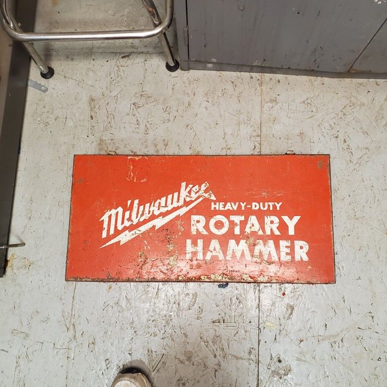 Milwaukee Commercial Duty Roto- Hammer, With Bits And Case