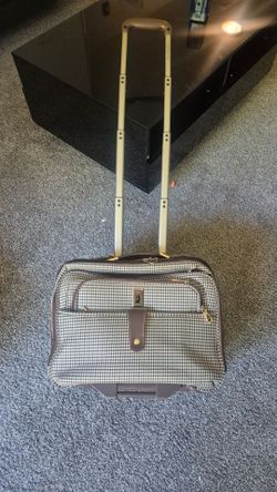 Carry on bag / Suitcase