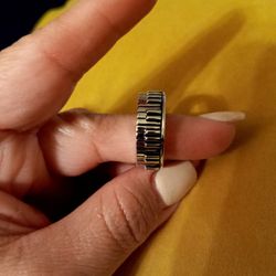 Unique Silver Piano Key Ring  *Size11*