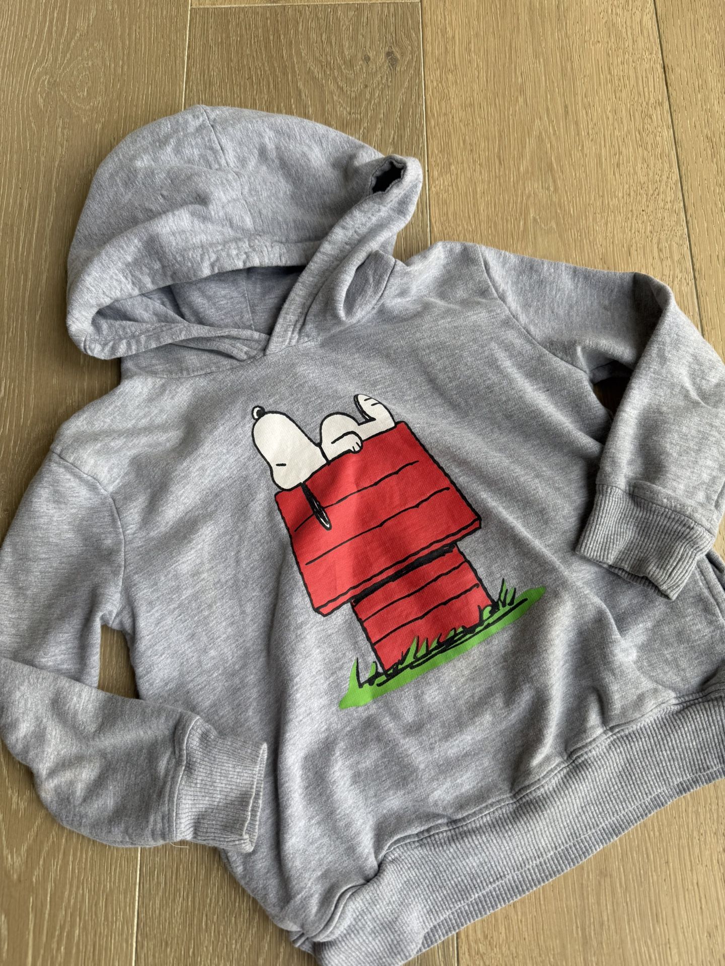 Kids Snoopy Hoodie Sweater Size 5