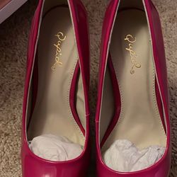 Qupid Pink High Heels size 5.5 