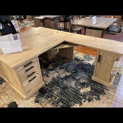 Oak wood L Desk