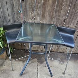 Set De Patio 2 Bancos Y Una Mesa