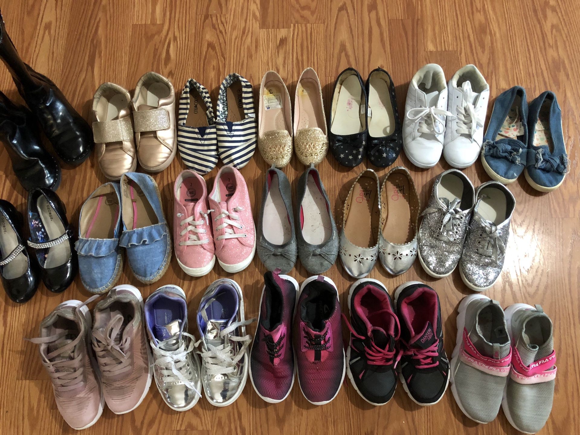 Girls shoe bundle size 2-3