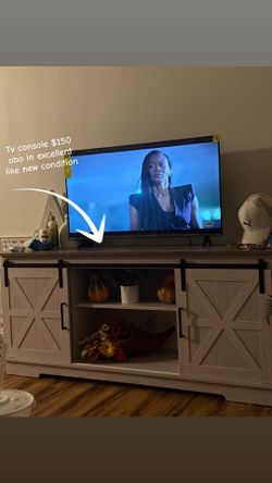 Tv console