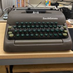 Smith Corona Type Writer 
