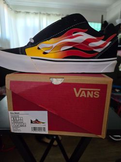 Vans Flame Black and Red size 8.5 men / 10 women