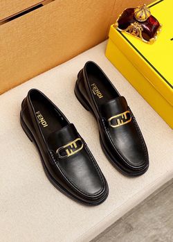 Fendi Men’s Leather Shoes With Box 2026 New