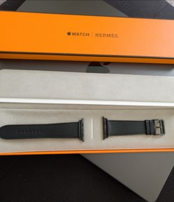 Hermès Apple Watch single tour leather strap black