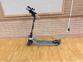 Electric scooter nine bolt