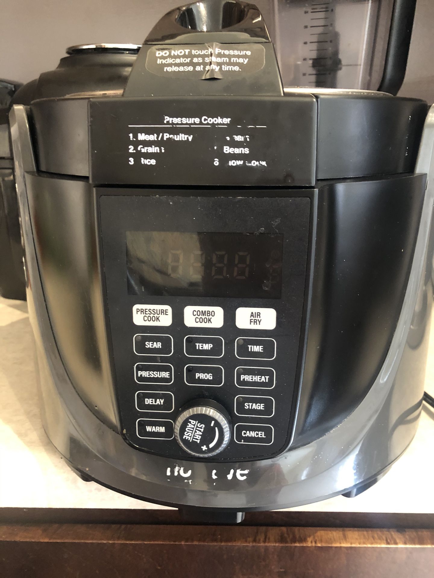 Pressure Cooker and Fryer 