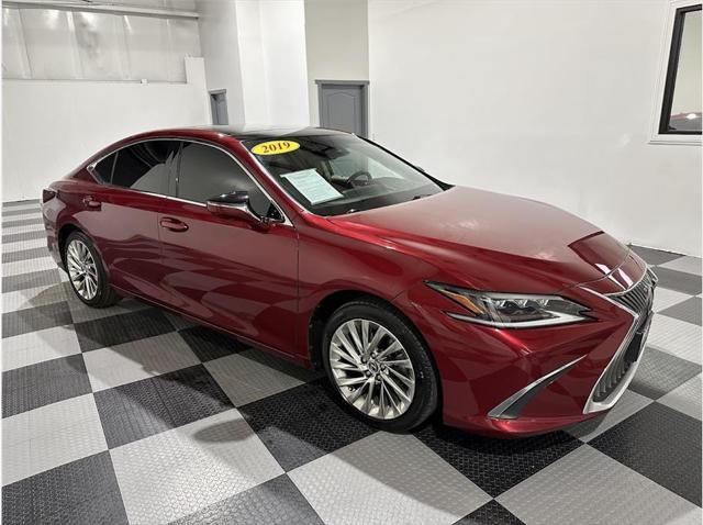 2019 Lexus Es