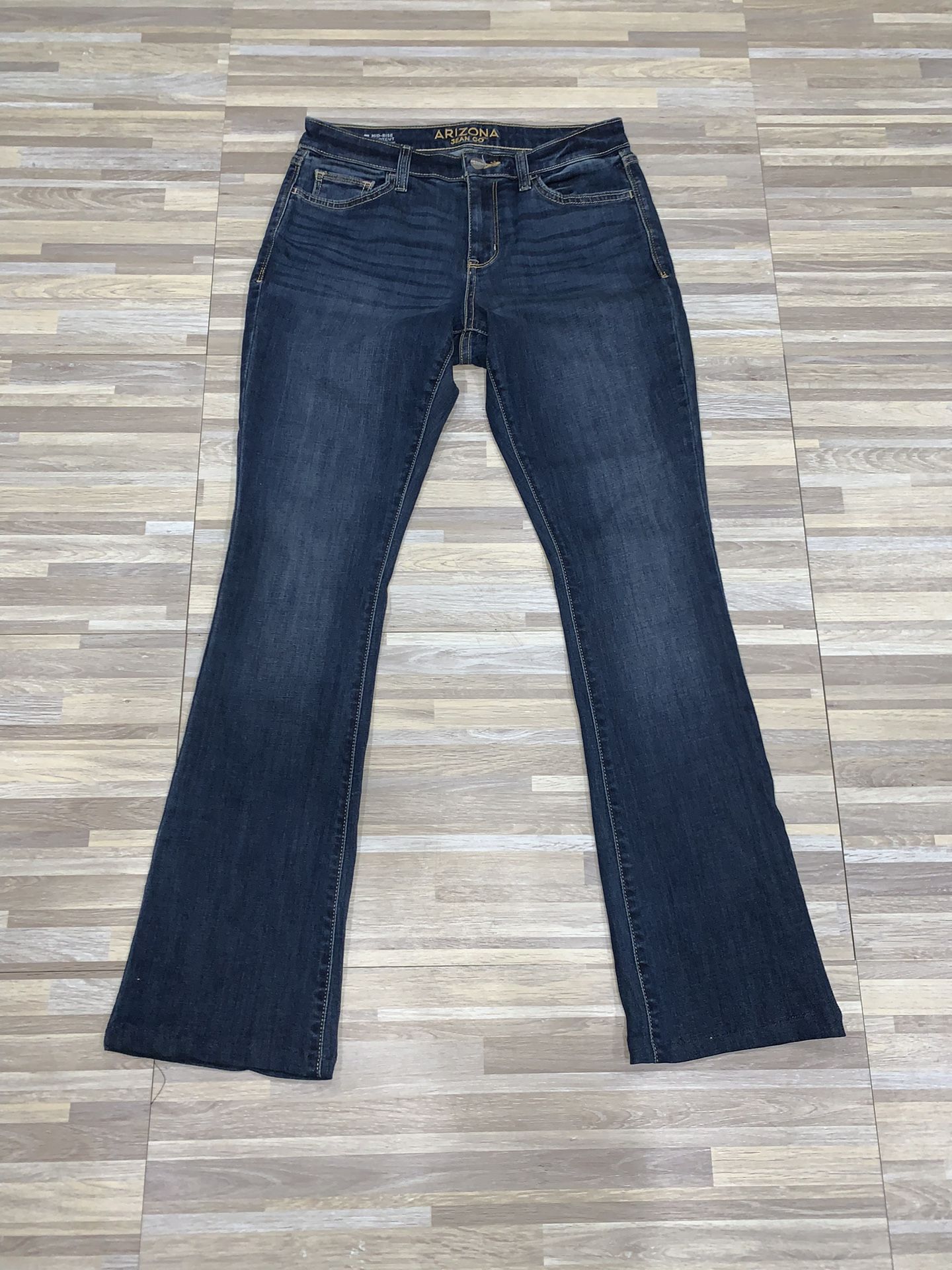 WOMAN BOOTCUT JEANS - SIZE 7 | LIKE NEW