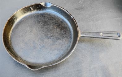 Vintage Lavec Cast Iron Skillet France  10"
