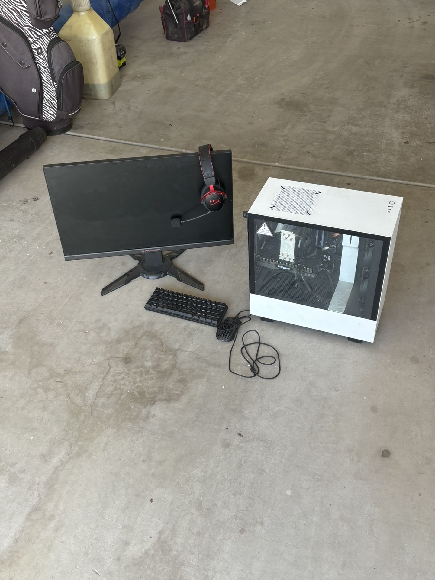 PC Gaming Set Up Complete