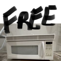 Free Microwave 30”(under Cabinet)