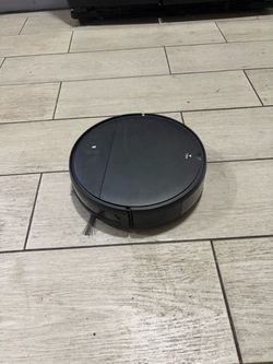 Black Robot Vacuum Cleaner