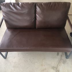Loveseats 