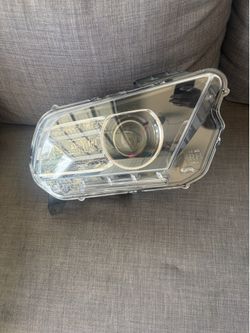 2013-14 mustang passenger headlight