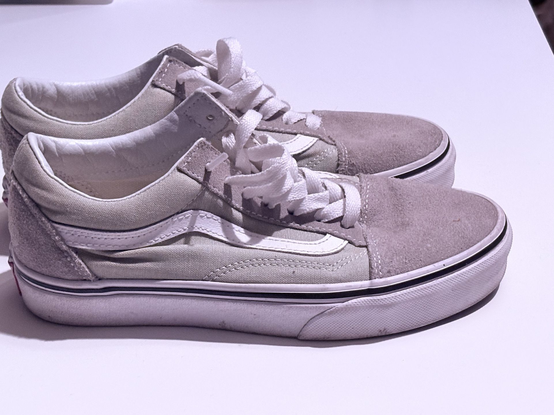 Women’s/mens Vans Shoes