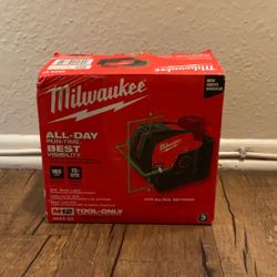 Milwaukee 12V Green Laser Crossline 2 Plumb Points Tool Only