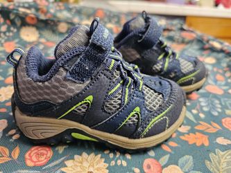 Kids Hiking Shoes