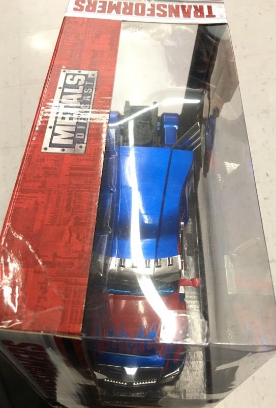 Metal diecast transformers Optimus prime rare truck 1:64 scale