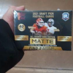 🏈🏈🏈2021 Matte Football Draft Picks Blaster Box All Rookie Card Edition Brand New Unopened Factory Sealed‼