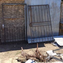 Rod Iron Fences X 3