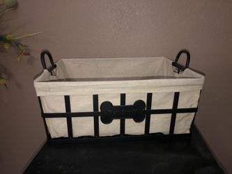 Brand new pet stuff basket
