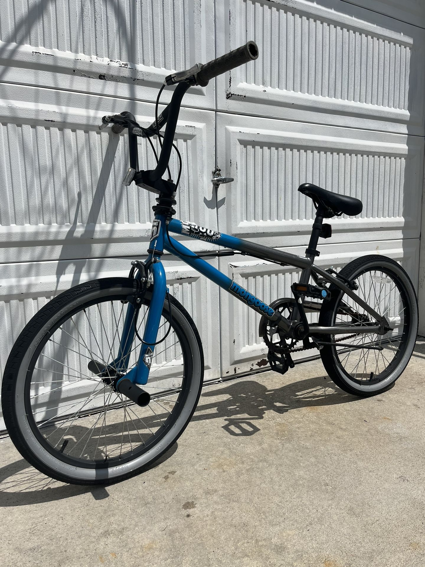 Mongoose Mode 100 20” BMX Bike