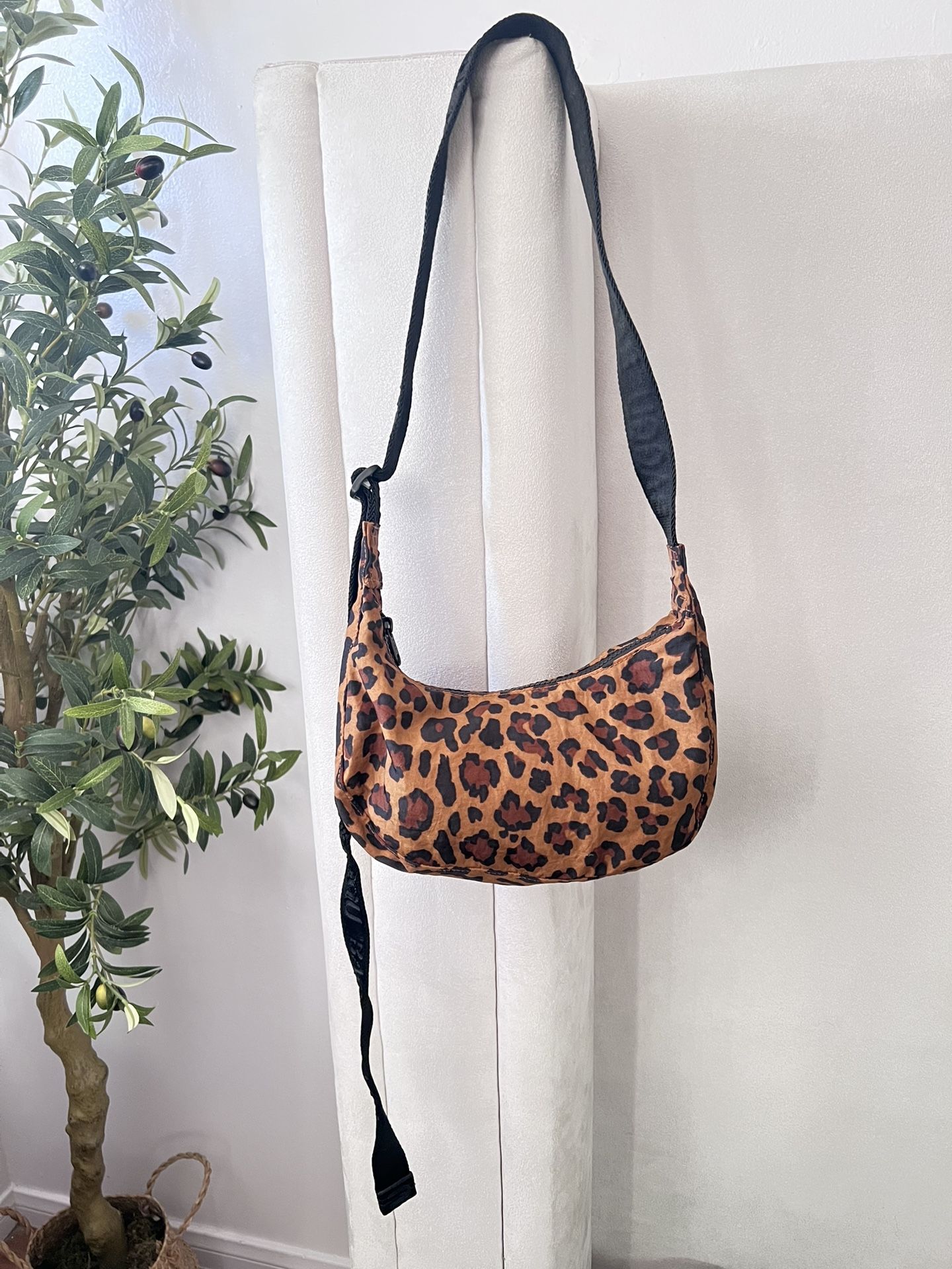 Leopard Small Baggu