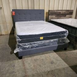QUEEN SIZE BED , MATTRESS AND BOX SPRINGS $450!