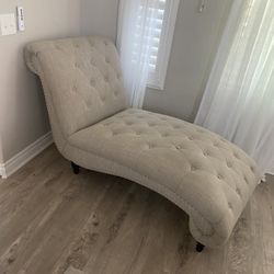 Chaise lounge