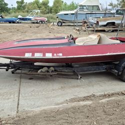 















1960s full tunnel Glasstron Carlton racing boat hull and trailer.