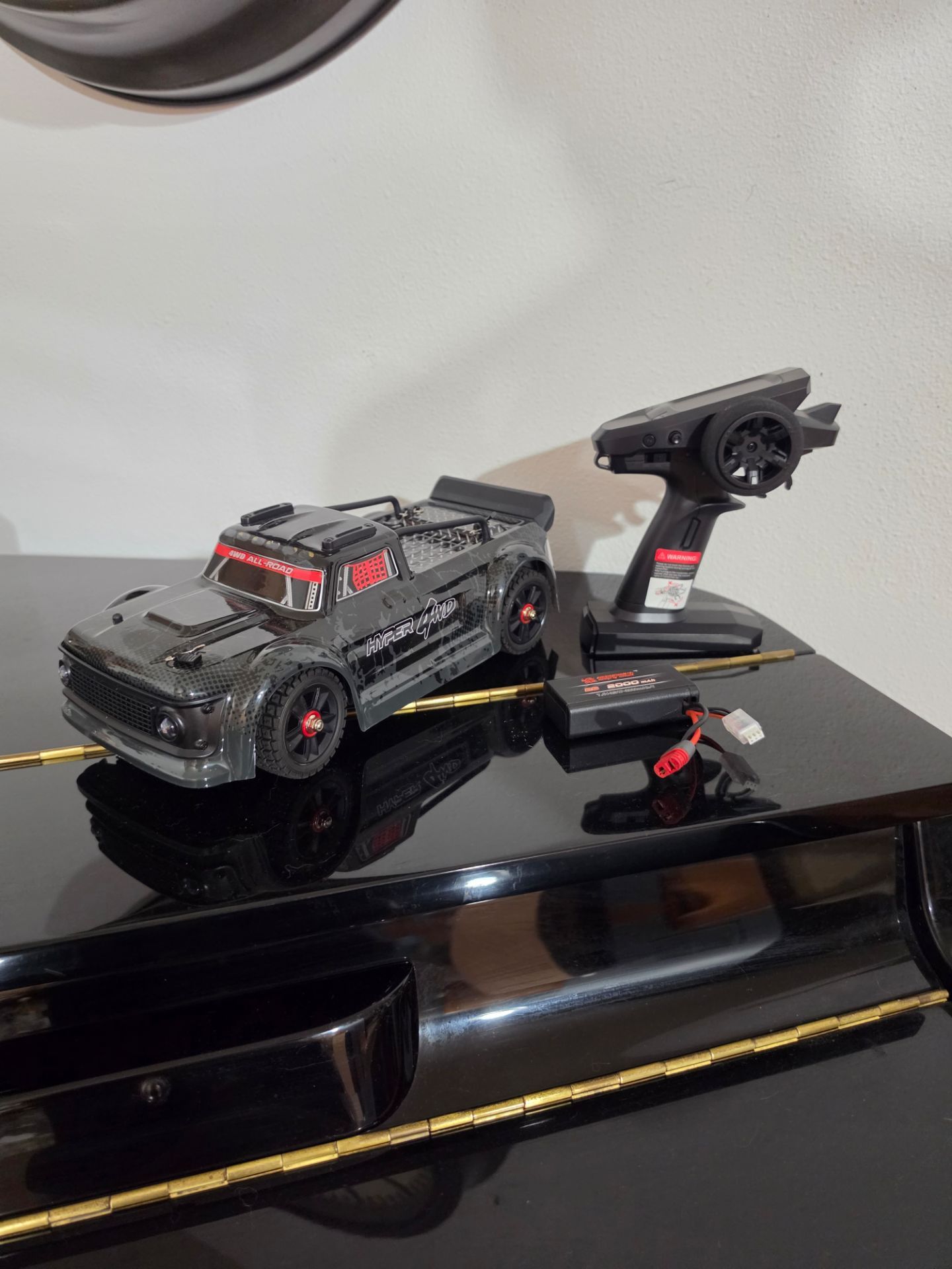 MJX Hyper Go 14301 1/14 scale brushless RC truck