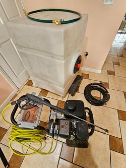 CAR WASH EQUIPMENT TANK WATER 100 GAL,PRESSURE WASHER WITH HOSE AND GUN GASOLINE,EXTRA HOSE PRESURE WASHER,EVERYTHING WORKS GREAT, YOU CAN TEST IT BEF