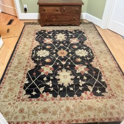 Toshka 5’5x7’10 “Dynasty” Navy floral rug