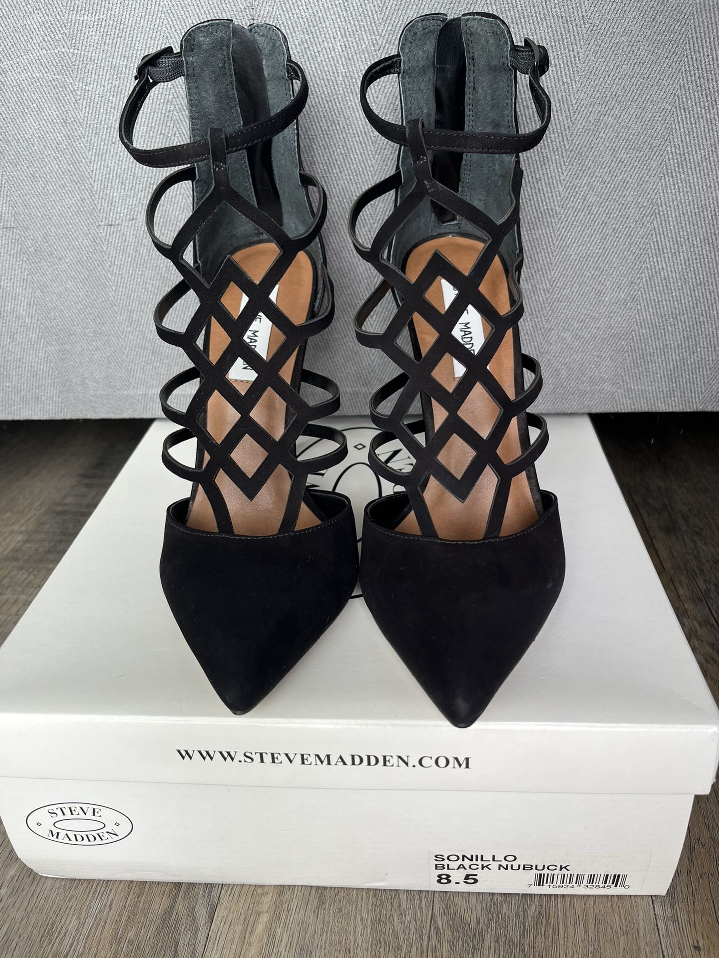 Steve Madden Women's Nubuck Shoes Size 8; 4” Stiletto Heel, Back Zipper BrandNew