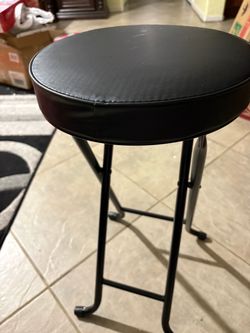 Puclekne folding stool 14” bar stool black