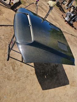 Mustang 96 carbon fiber hood